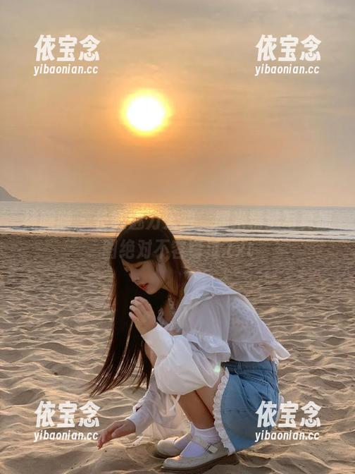 袜啵啵 - 长腿魅力无限，糯米精选写真原图绝对不容错过.txt