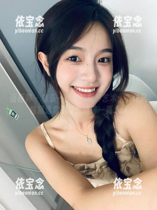 语画界 - 林乐一姐姐的摄影艺术：多样风格精选套图让你眼前一亮.txt