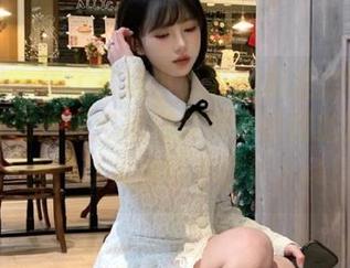 微密圈 - 看了软妹小九九的美足定制图片，才发现原来艺术与美丽可以如此完美结合，让人赞叹不已！.txt
