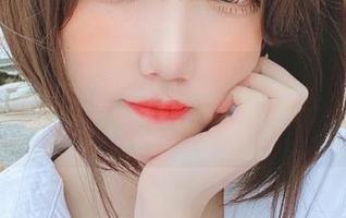 在阿薰kaOri的网盘中：一份写真日记，让你尽情欣赏她的艺术灵感与风采！.txt