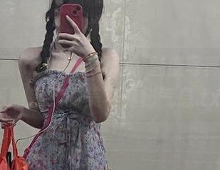 精选阿薰kaOri蓝羽毛w魅魔写真套图，领略别致的美与神秘气息.txt