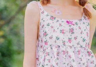 微密圈 - 陈佩奇淘宝套图视频系列：探索图包中的写真世界，带你领略每个细节的艺术魅力.txt