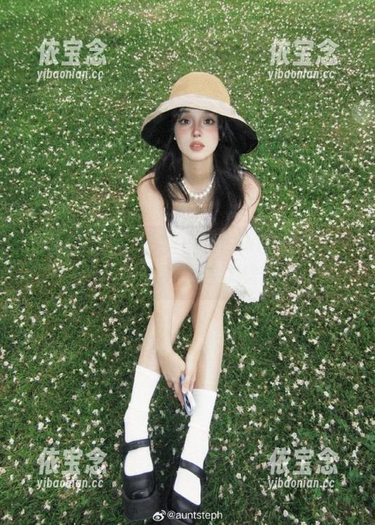 顽味生活 - 分享鱼子酱宝saki海边写真，捕捉海浪与阳光的完美结合.txt