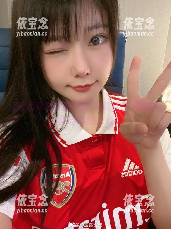 感受香草喵露露的镂空写真魅力，图库呈现无尽遐想.txt