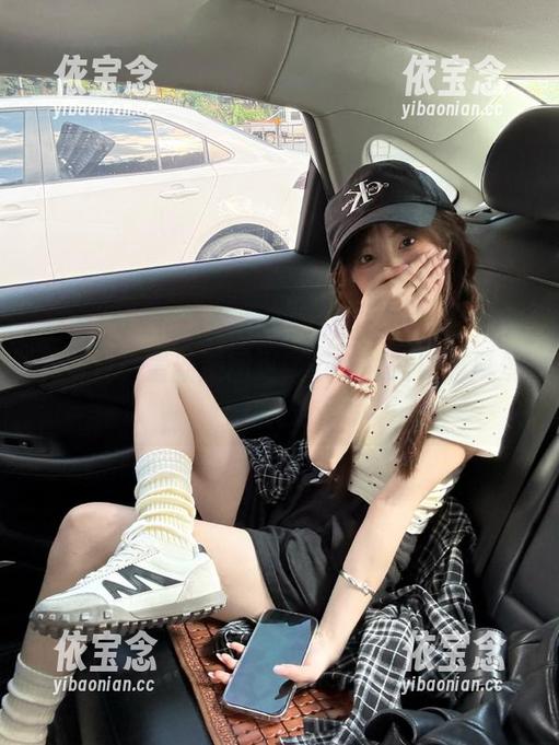 魅妍社 - 充满青春气息的妤薇Vivian少女写真，最新美图更新带你领略绮丽风景！.txt