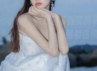 魅妍社 - 小乔Joyi御姐系列美图更新，尽显她迷人的气质，每一幅图都仿佛诉说着故事！.txt