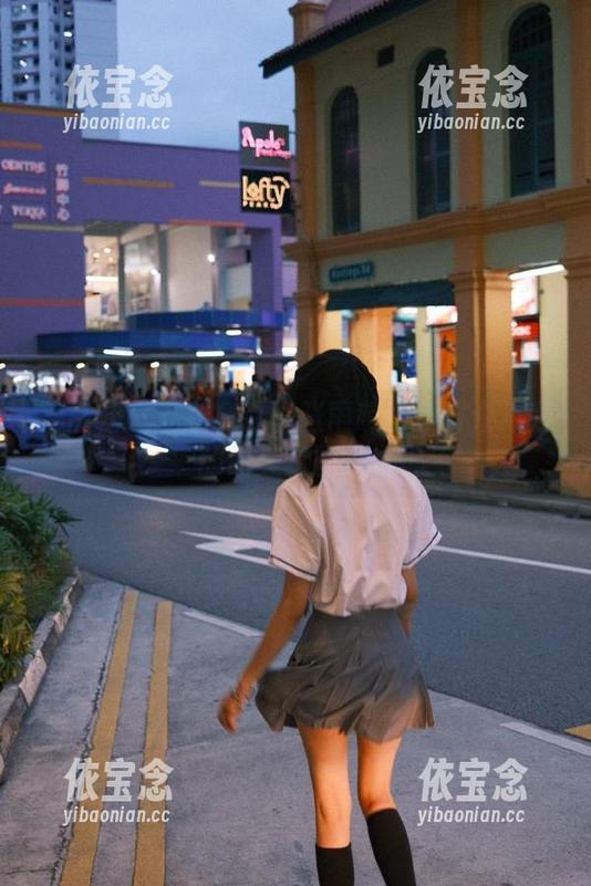魅妍社 - 私拍精选：张雨萌学姐与众不同的绝美套图.txt