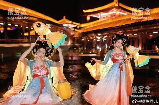油亮写真作品集：鳗鱼霏儿的独特魅力与风格合集.txt